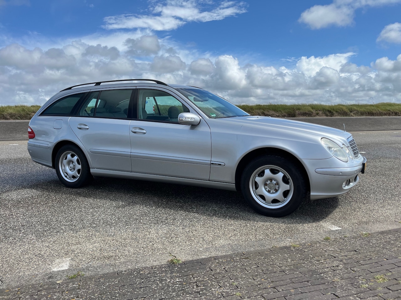 Mercedes-Benz E-klasse Combi - 320 Classic - AutoWereld.nl