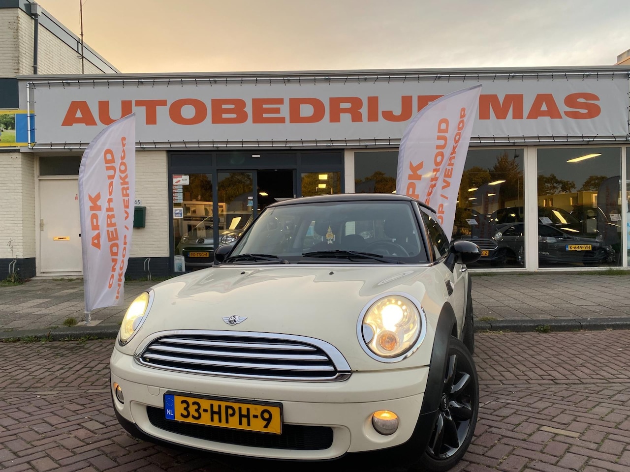 MINI Cooper - Mini 1.6 Automaat Nwe Apk Xenon Airco - AutoWereld.nl