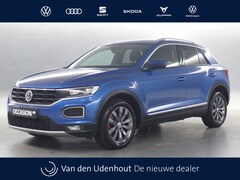 Volkswagen T-Roc - 1.5 TSI 150pk Sport+ Winter Executive / Achteruitrijcamera / LED / Stoel + Stuurverwarming