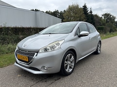 Peugeot 208 - 1.2 VTi Blue Lease Executive / AIRCO ECC / NAVI / PANORAMADAK