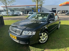 Audi A4 Limousine - 1.8 Turbo Pro Line APK 4-25 LEDER NAVI BJ 2004