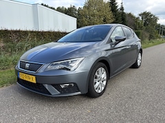 Seat Leon - 1.0 EcoTSI Style Business Intense / AIRCO / NAVI / CRUISE