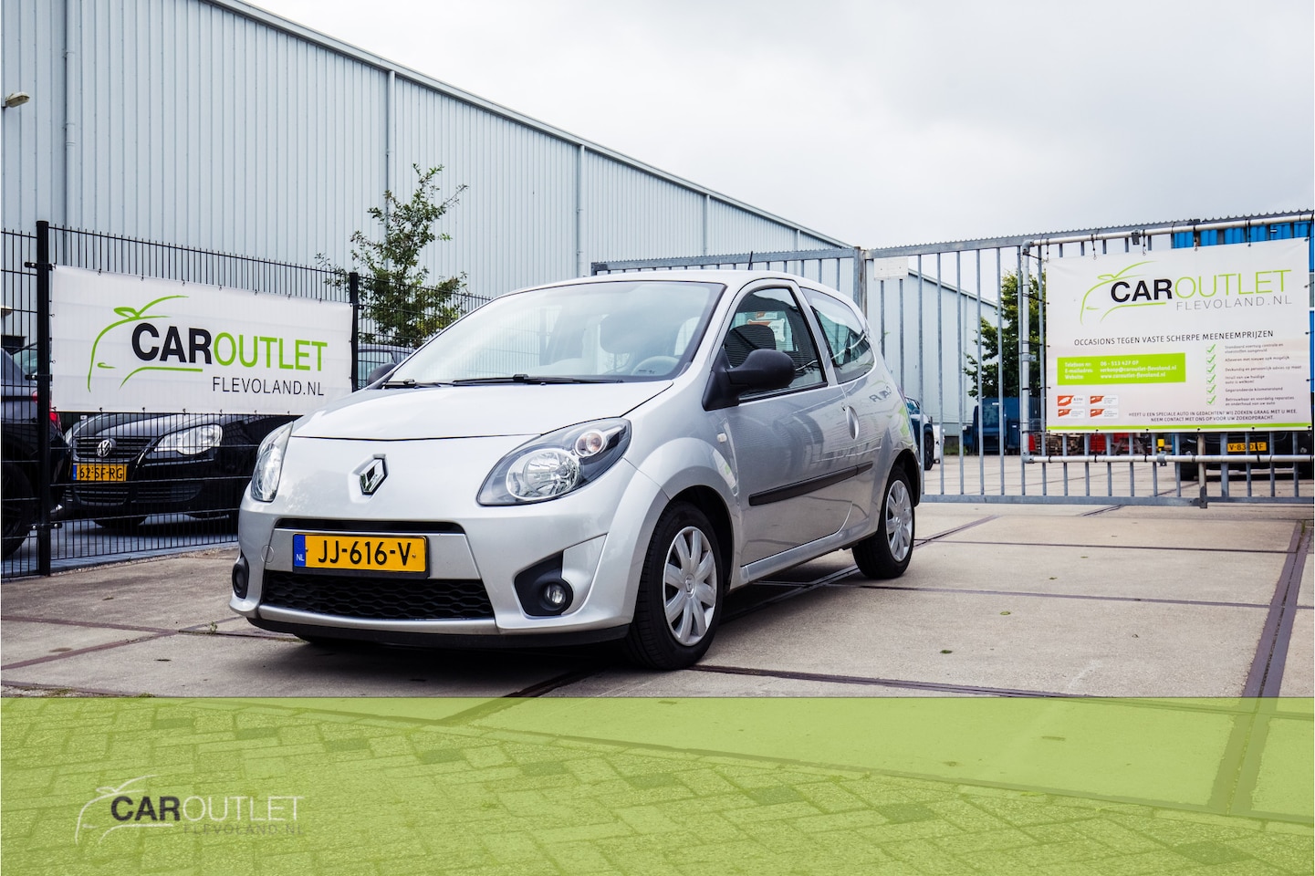 Renault Twingo - 1.2 Acces Leuke Twingo met Airco Onderhoud helemaal bij , dus instappen en rijden maar! me - AutoWereld.nl