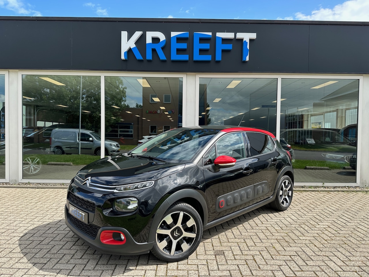 Citroën C3 - 1.2 PureTech S&S Shine Nwe Distritbutie | Pano - AutoWereld.nl