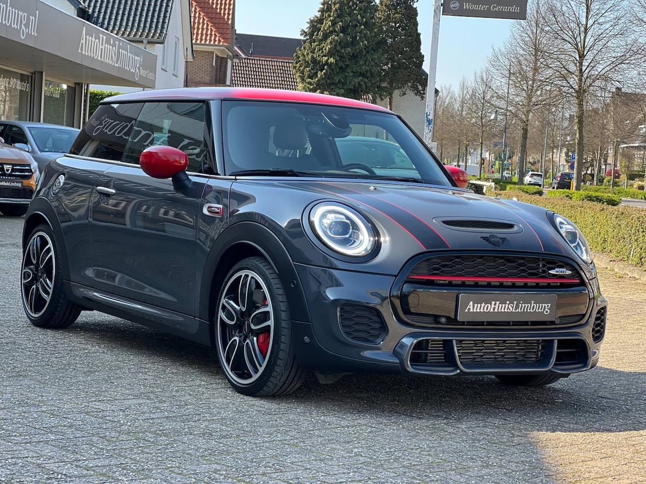 MINI John Cooper Works - Mini 2.0 |231PK|Nav|Camera|Thunder Grey|1e Eigenaar - AutoWereld.nl