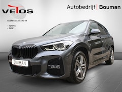 BMW X1 - sDrive18i M-Pakket (Navigatie/Stoel verwarming)