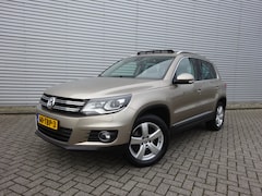 Volkswagen Tiguan - 1.4 TSI 160PK Sport&Style Leder / Panoramadak / Trekhaak / Xenon