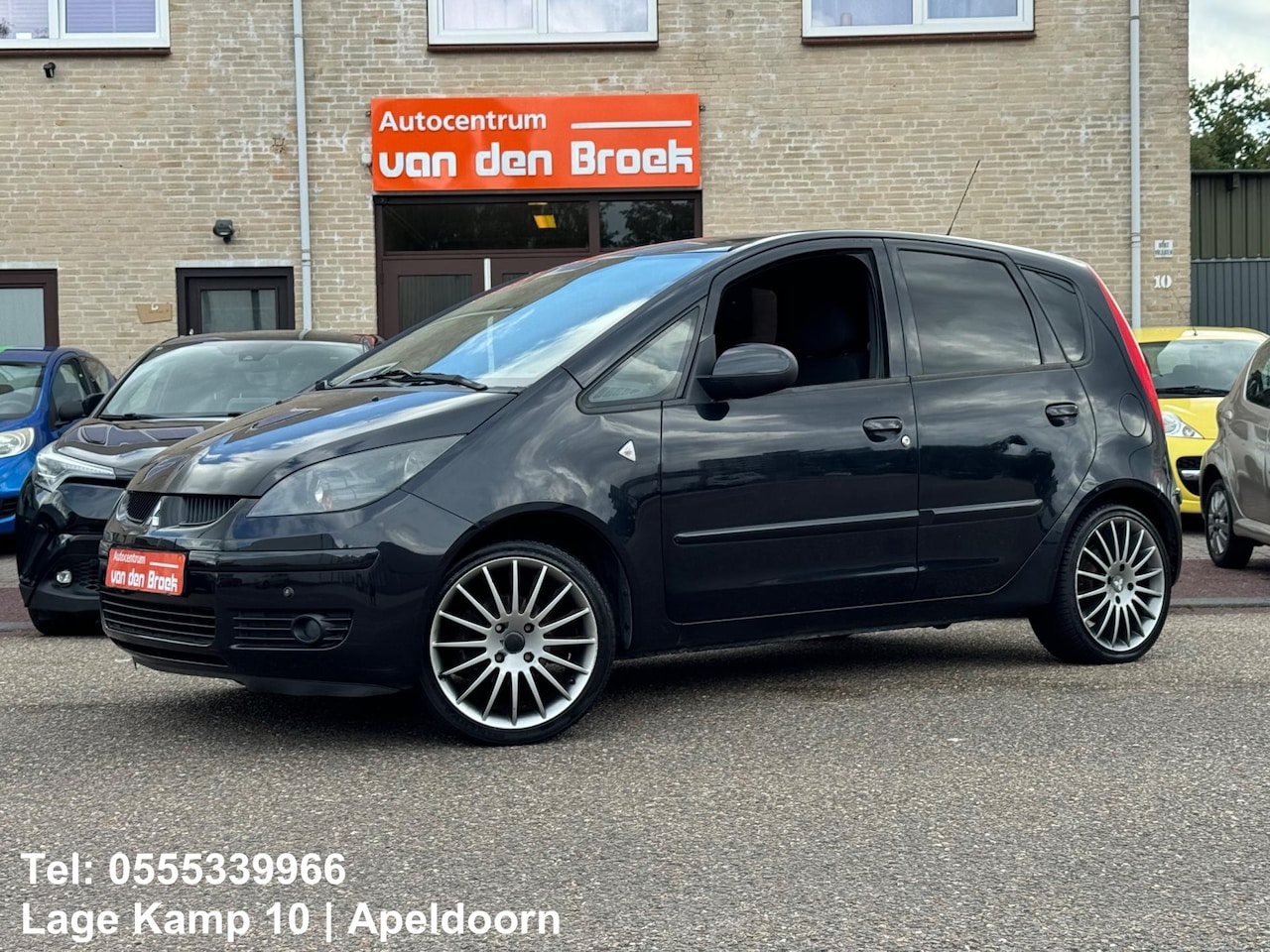 Mitsubishi Colt - 1.3 Invite+ 5Drs Airco Elec Pakket Lmv Trekhaak Nw Apk - AutoWereld.nl