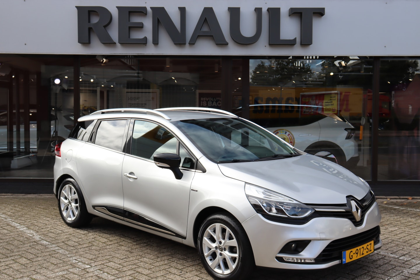 Renault Clio Estate - TCe 90pk Limited - AutoWereld.nl