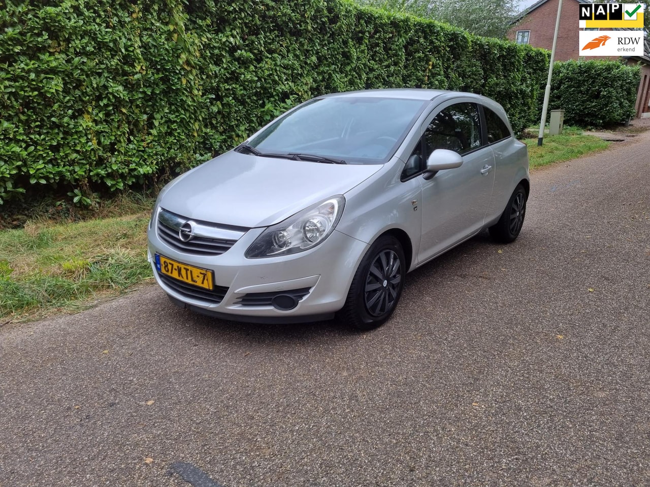 Opel Corsa - 1.2-16V '111' Edition 1.2-16V '111' Edition - AutoWereld.nl