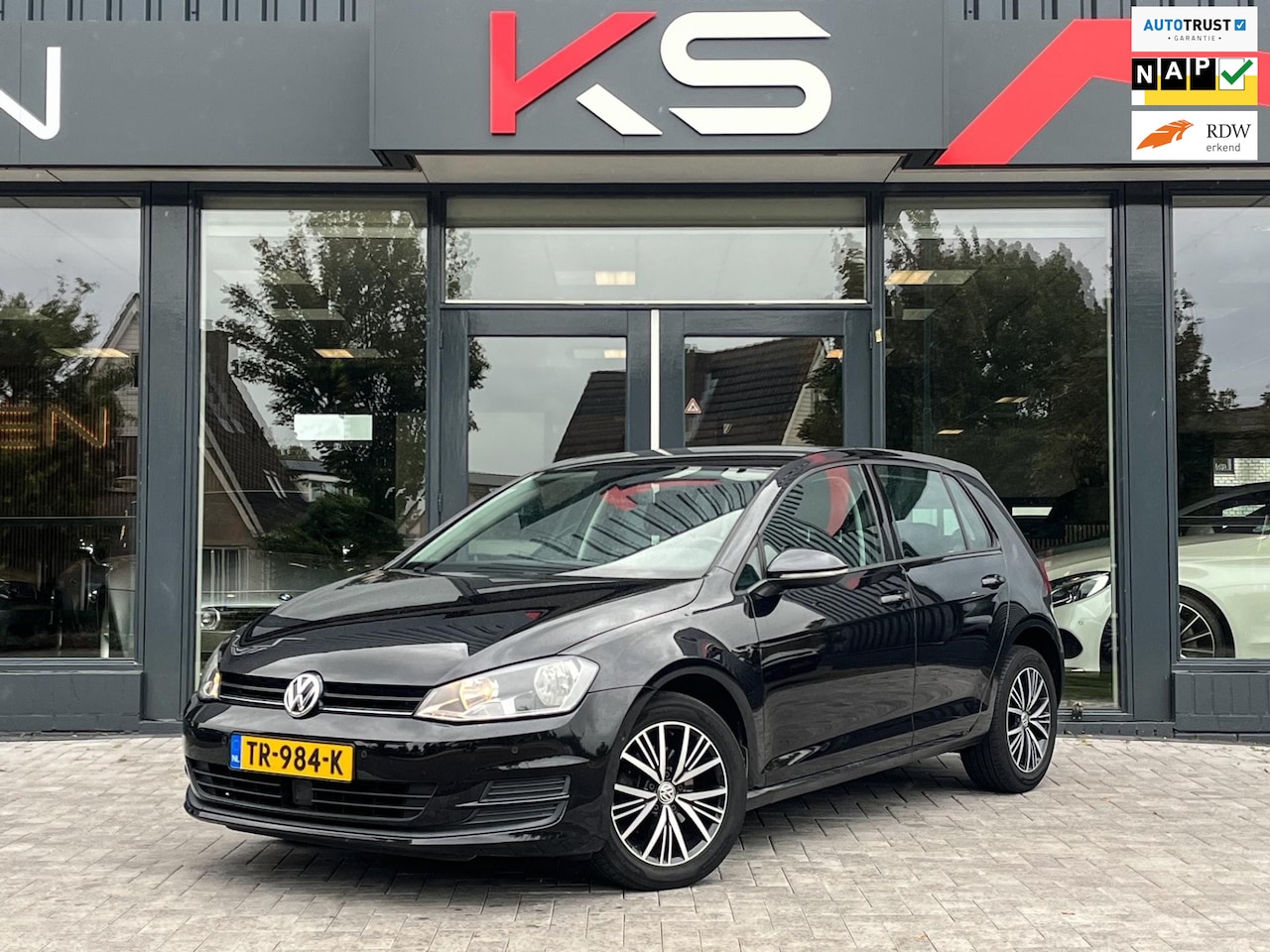 Volkswagen Golf - 1.6 TDI Navi Acc Pdc - AutoWereld.nl