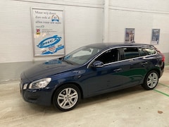 Volvo V60 - 1.6 T3 Momentum