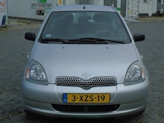 Toyota Yaris - 1.3 VVT-i Sol AUTOMAAT