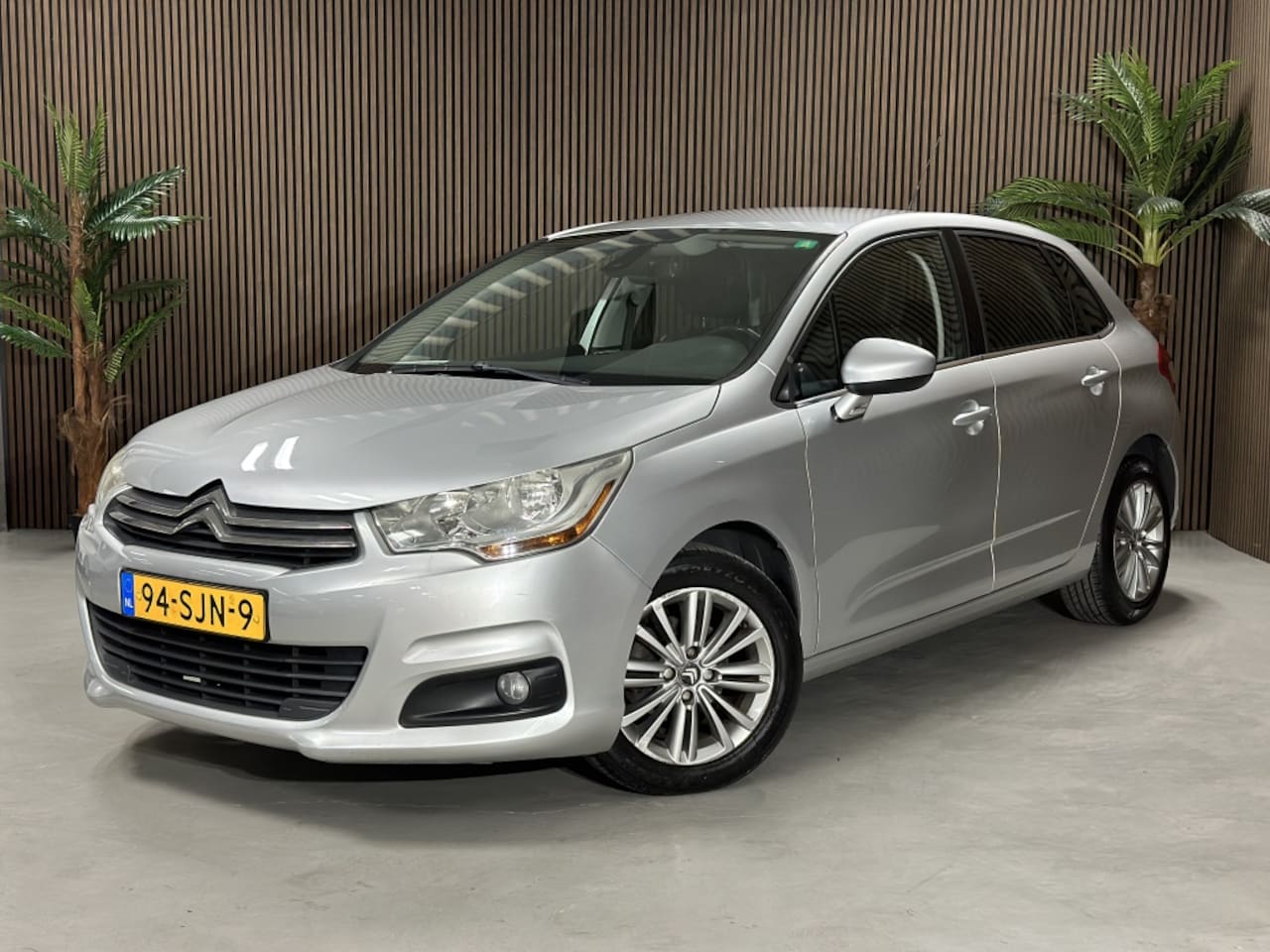 Citroën C4 - 1.4 VTi Ligne Bns - AutoWereld.nl