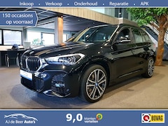 BMW X1 - xDrive25e High Executive M-pakket Leder | HUD | Panorama | Navigatie | Trekhaak | Camera |