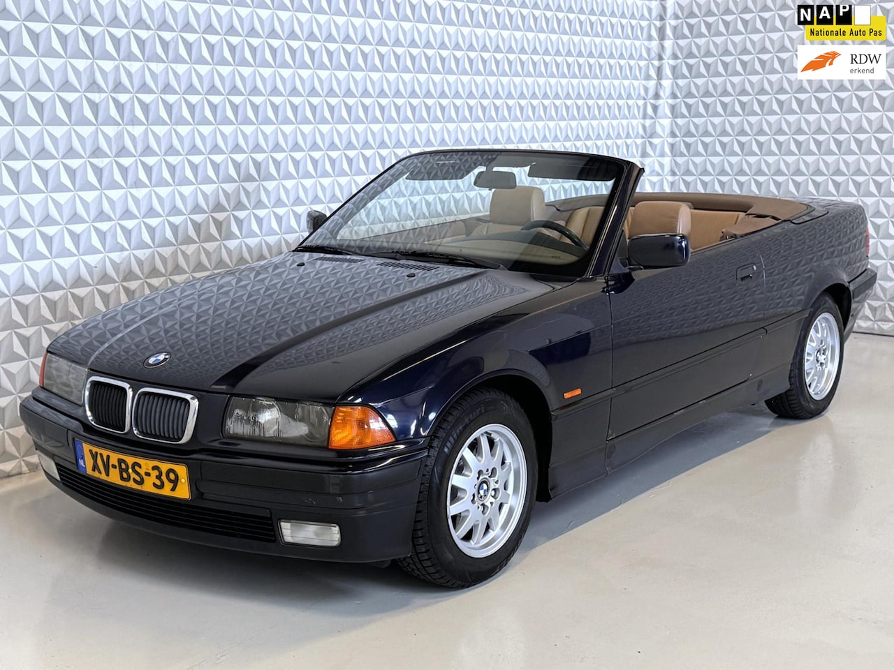 BMW 3-serie Cabrio - 328i Executive Automaat NL-AUTO (1999) - AutoWereld.nl