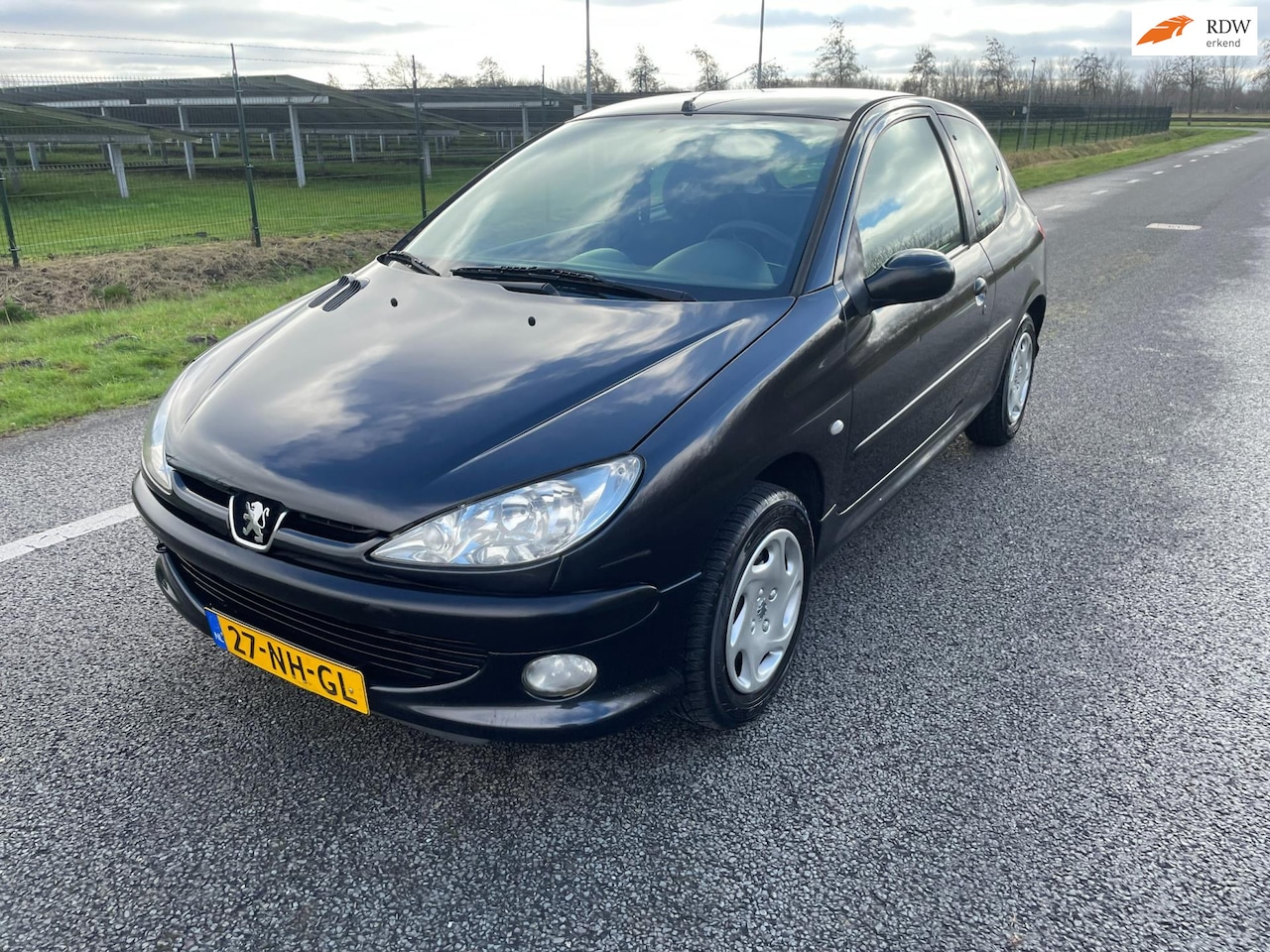 Peugeot 206 - 1.1 XR Challenge 1.1 XR Challenge, Nieuwe apk , Inruil mogelijk! - AutoWereld.nl