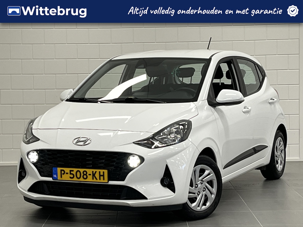 Hyundai i10 - 1.0 Comfort Smart NAVIGATIE | PARKEERCAMERA | AIRCO | NETTE AUTO MET ALL SEASON BANDEN! - AutoWereld.nl