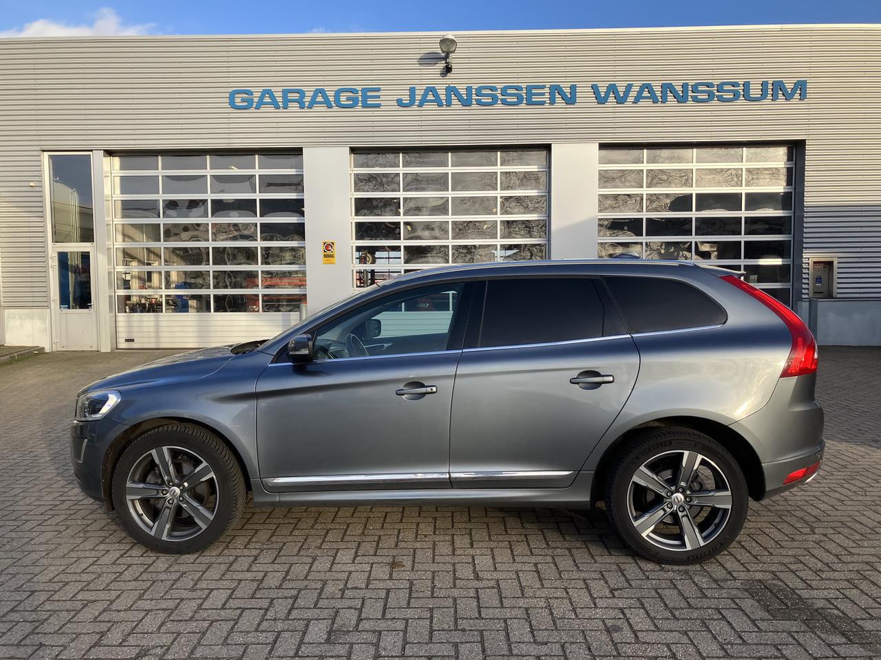 Volvo XC60 - D4 GRIJS KENTEKEN - AutoWereld.nl