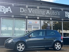 Volkswagen Golf - 1.6 FSI Sportline