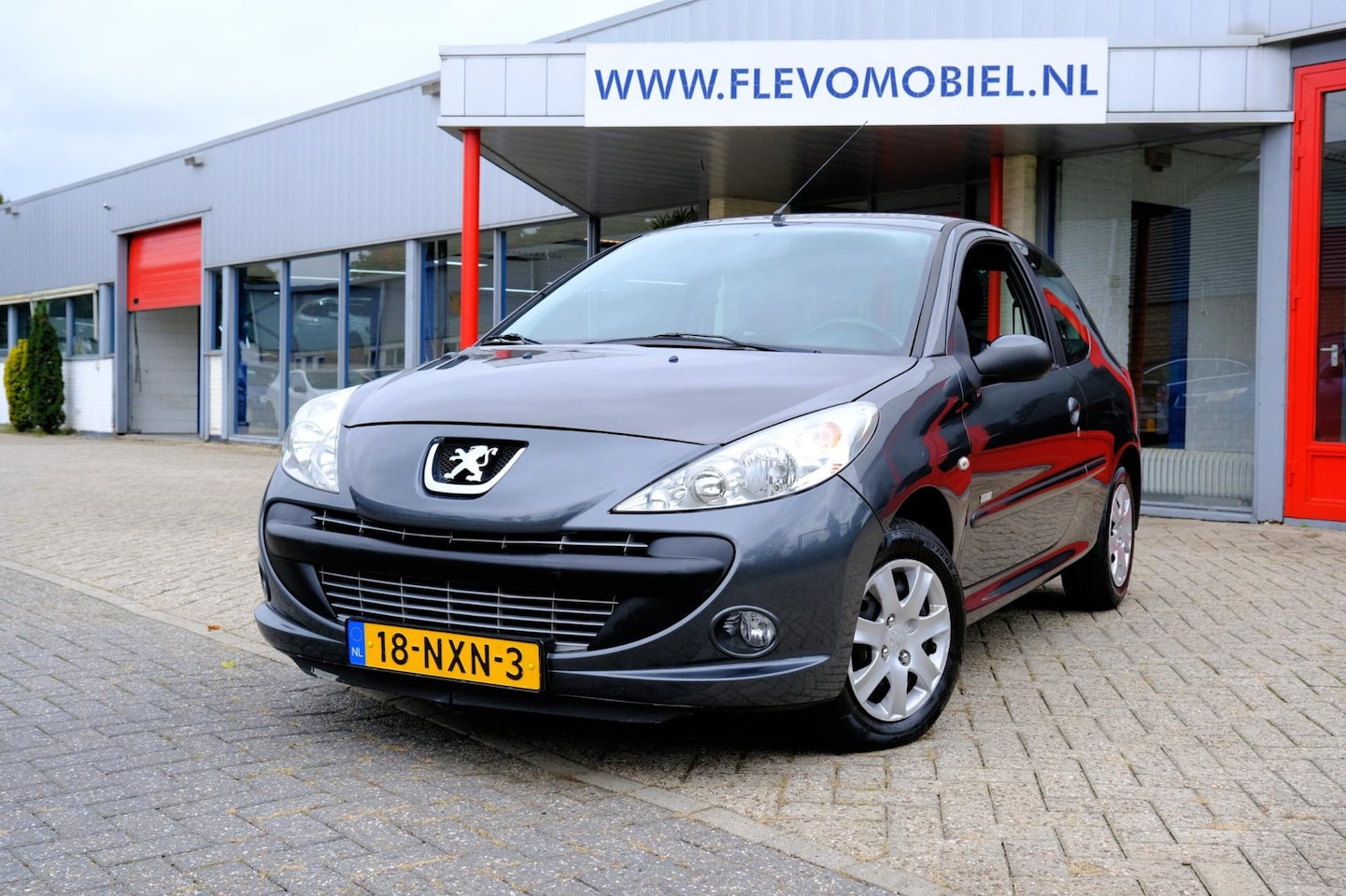 Peugeot 206 - 1.4 Millesim 200 Airco - AutoWereld.nl