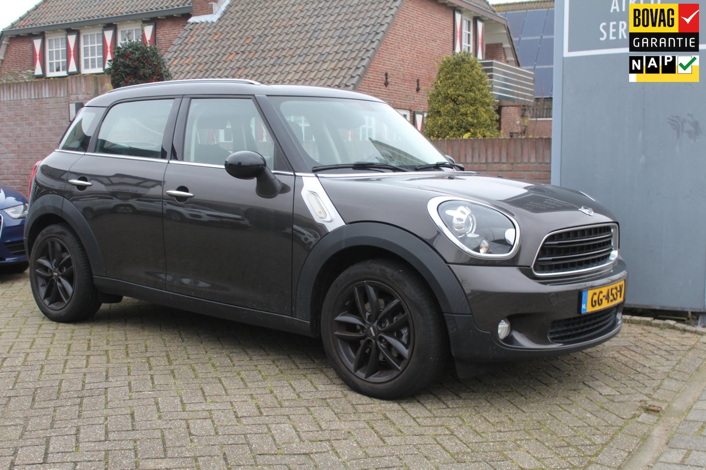 MINI Countryman - Mini 1.6 One Knockout Edition NAVIGATIE / PANO DAK / XENON / 17"LM - AutoWereld.nl