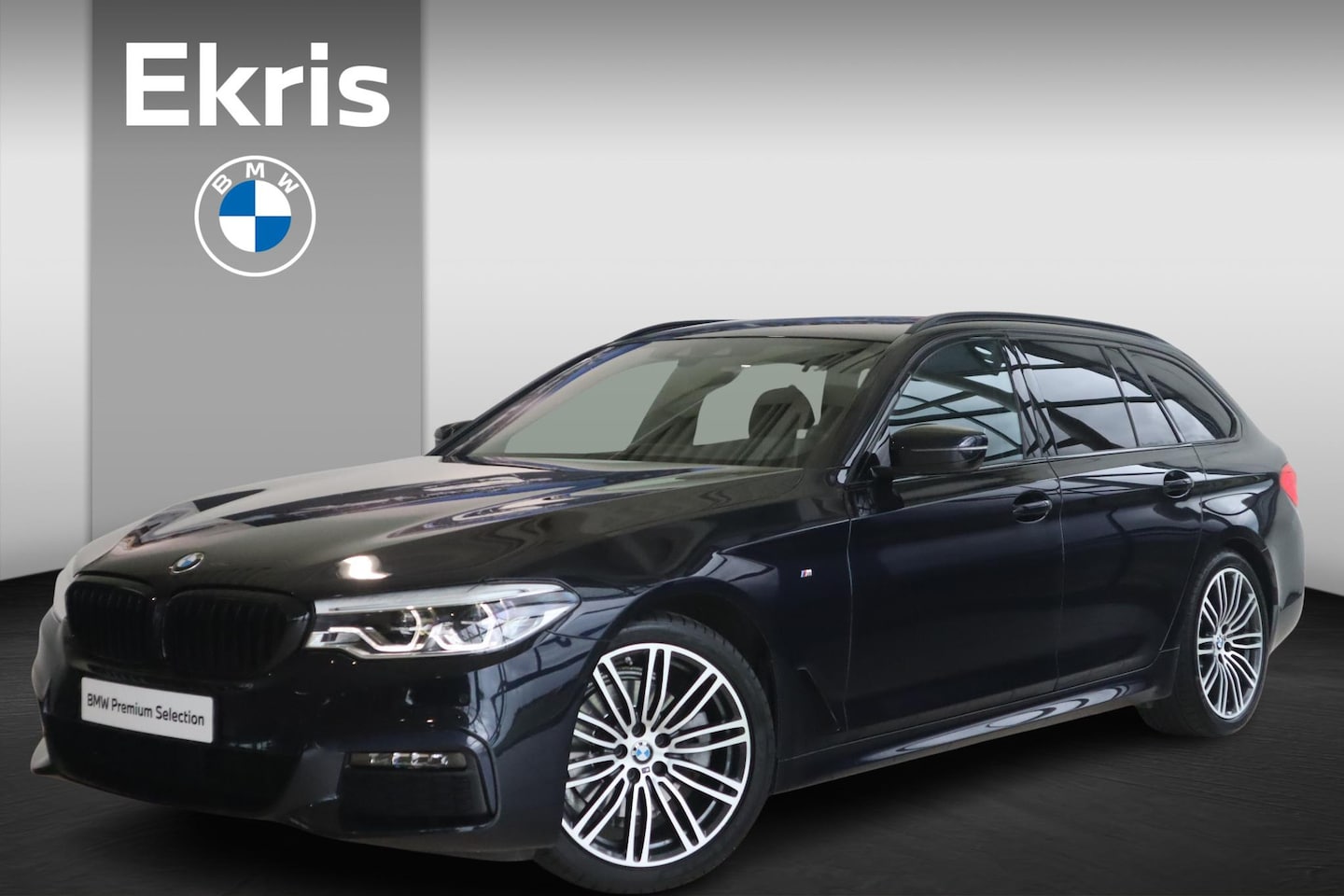 BMW 5-serie Touring - 520i M Sportpakket | Comfort Access | Head-Up Display | Elektr. Trekhaak - AutoWereld.nl