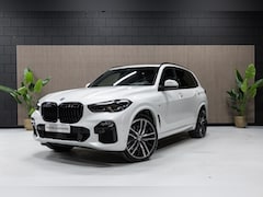 BMW X5 - (g05) XDRIVE45E M-Sport | Skylounge | Softclose | Luchtvering