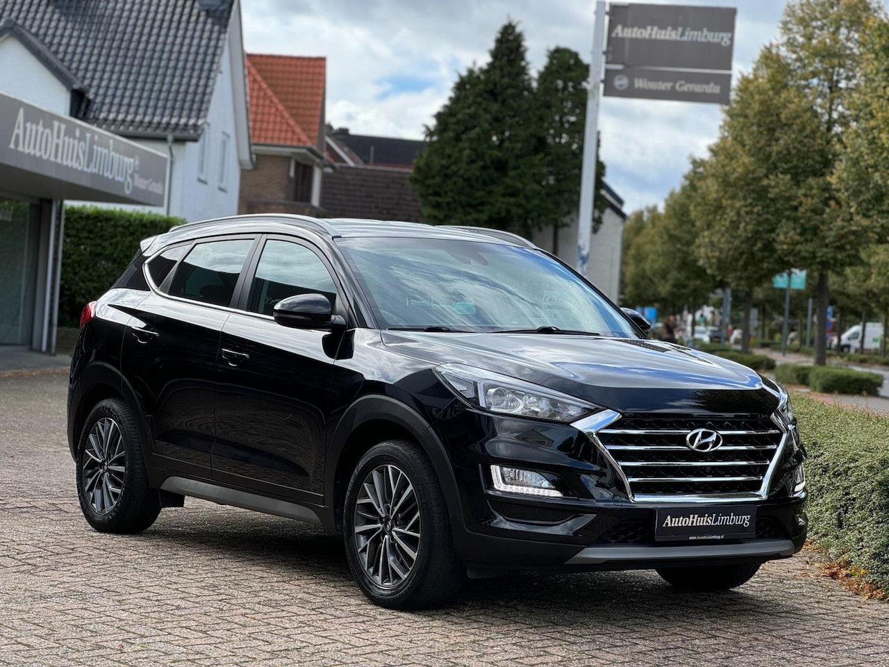 Hyundai Tucson - 1.6 GDI Premium|Automaat|Leer|Facelift|1e Eigenaar|CarPlay - AutoWereld.nl