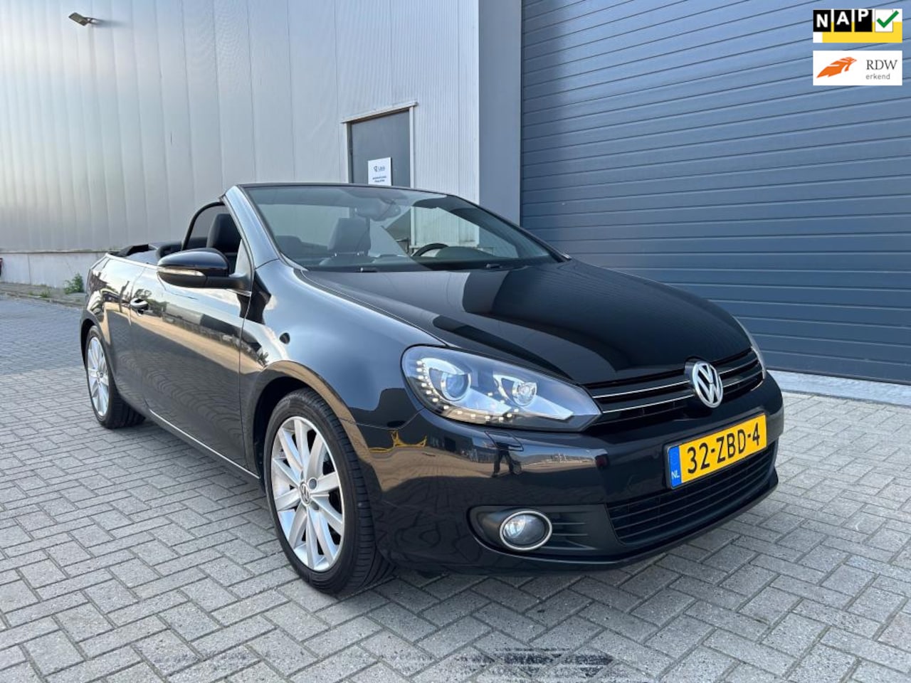 Volkswagen Golf Cabriolet - 1.2 TSI BM LEDER XENON PDC CLIMA - AutoWereld.nl