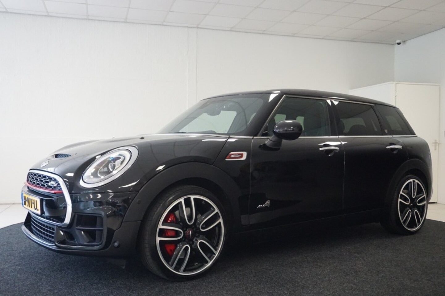 MINI Clubman - 2.0 JCW CHILI Pano adaptive - AutoWereld.nl