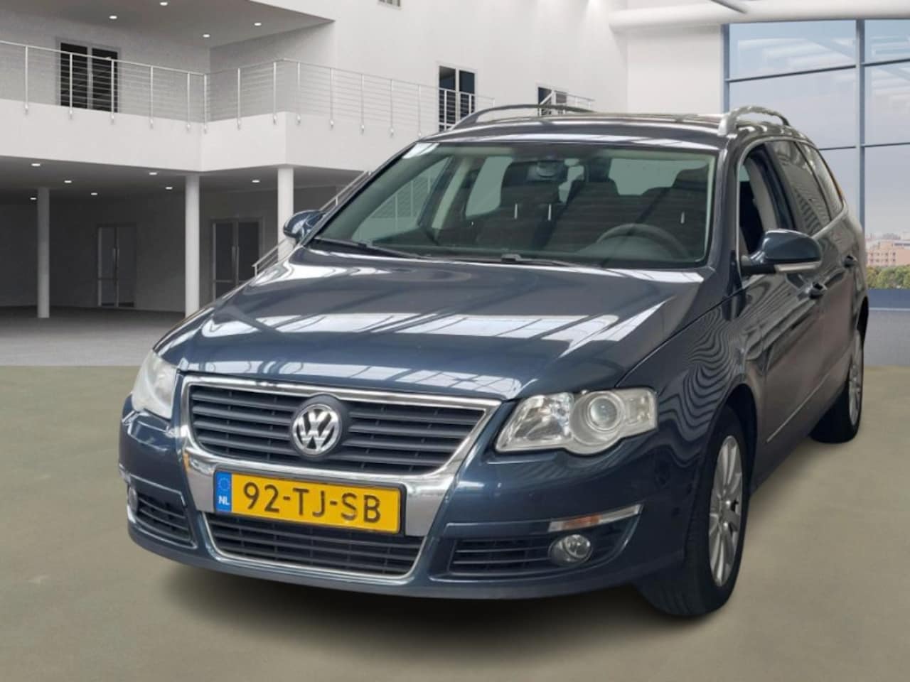 Volkswagen Passat Variant - 2.0 FSI Comfortline/6BAK/SCHERM - AutoWereld.nl