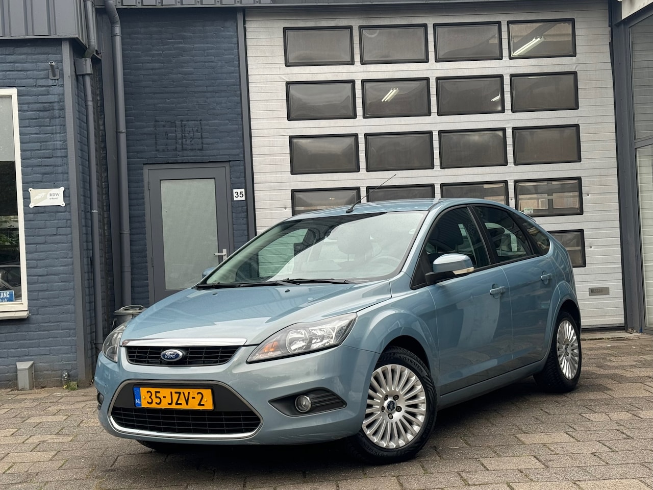 Ford Focus - 1.8 Limited | Clima | Navi | Cruise | PDC - AutoWereld.nl