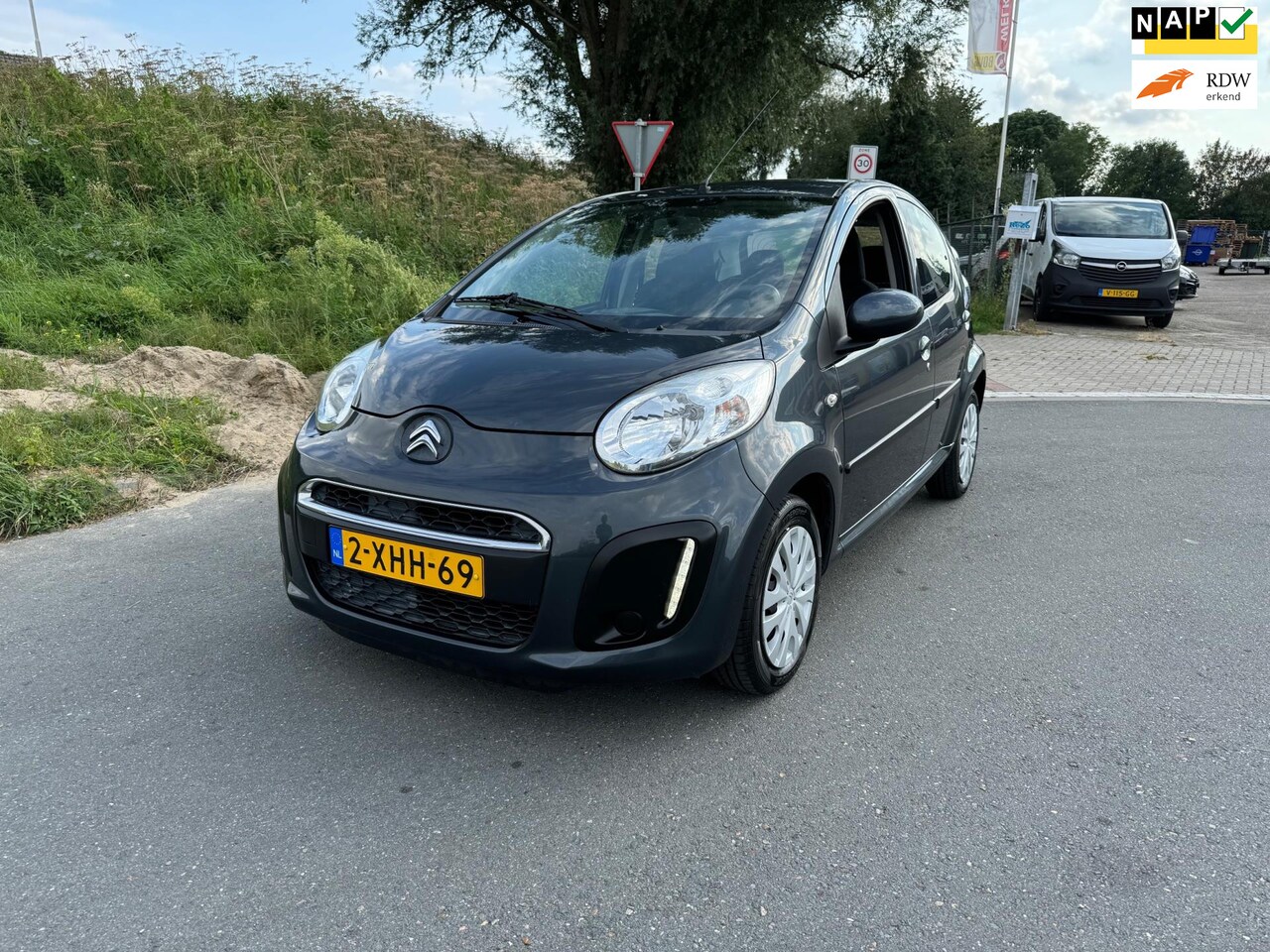 Citroën C1 - 1.0 Collection 5drs Airco Led dagrijverlichting - AutoWereld.nl