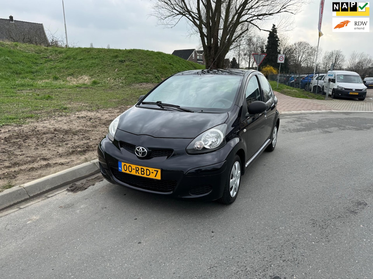 Toyota Aygo - 1.0-12V Access 5drs Airco - AutoWereld.nl