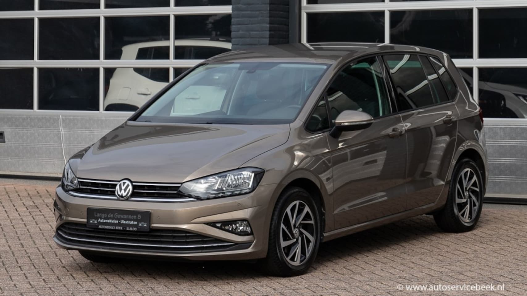 Volkswagen Golf Sportsvan - 1.0 JOIN sportvan, navigatie, camera, cruise control - AutoWereld.nl