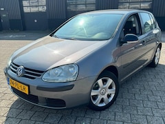 Volkswagen Golf - 1.4 Trendline