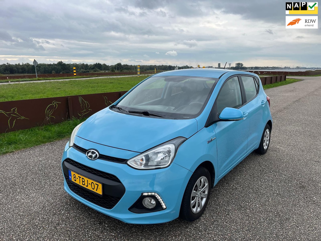 Hyundai i10 - 1.0i i-Motion Comfort Plus* NAP* APK* Airco* Cruisecontrol* Elektrische Buitenspiegels* 5D - AutoWereld.nl