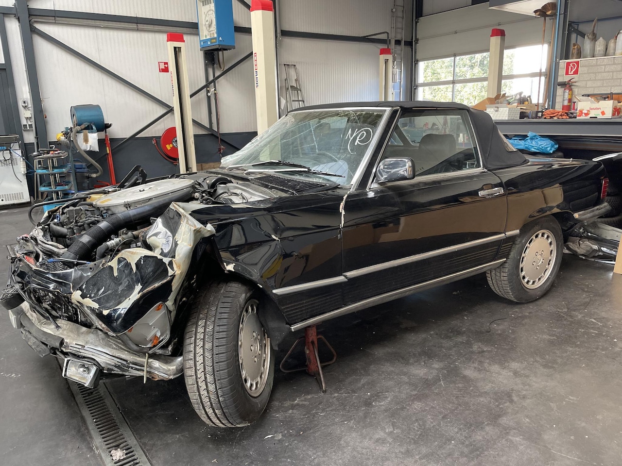 Mercedes-Benz SL-klasse Cabrio - 560 SL Project of voor onderdelen - AutoWereld.nl