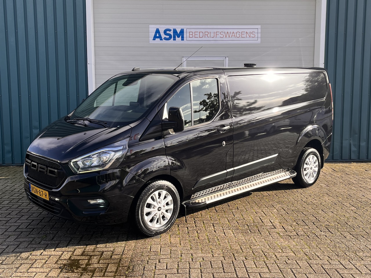 Ford Transit Custom - 300 2.0 130Pk TDCI L2H1 Trend / Cruise / Airco / Trekhaak / Lease €413,- pm / Apk t/m 19-0 - AutoWereld.nl