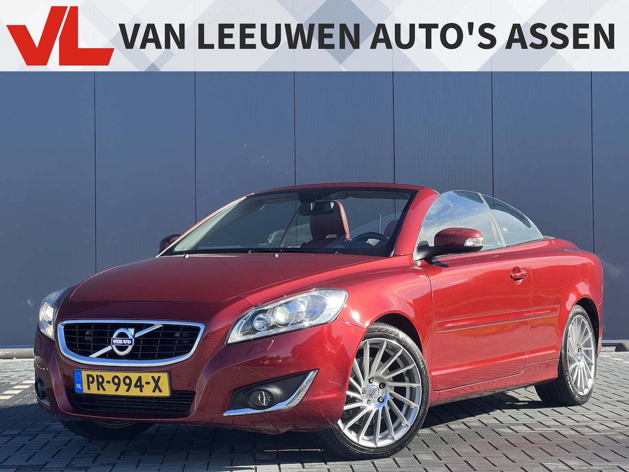 Volvo C70 Convertible - 2.5 T5 Summum | Nieuw binnen | Leder | Trekhaak - AutoWereld.nl