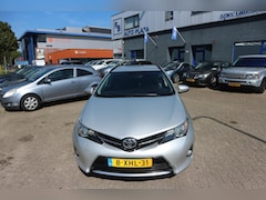 Toyota Auris Touring Sports - 2.0D Dynamic BTW + BPM 1270 / HANDEL / EXPORT