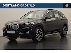 BMW X1 - xDrive20i High Executive xLine Automaat / Sportstoelen / Trekhaak / LED / Head-Up / Stoelv