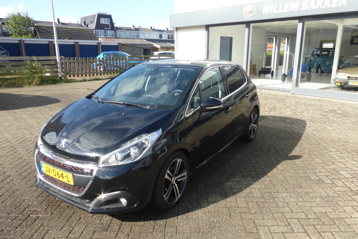 Peugeot 208 - 1.2 PureTech GT-Line 1.2 PureTech GT-line - AutoWereld.nl