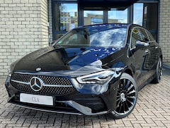 Mercedes-Benz CLA-klasse Shooting Brake - 250e Hybrid AMG Styling-PANORAMA-CAMERA-TREKHAAK-SFEER-COMPLEET