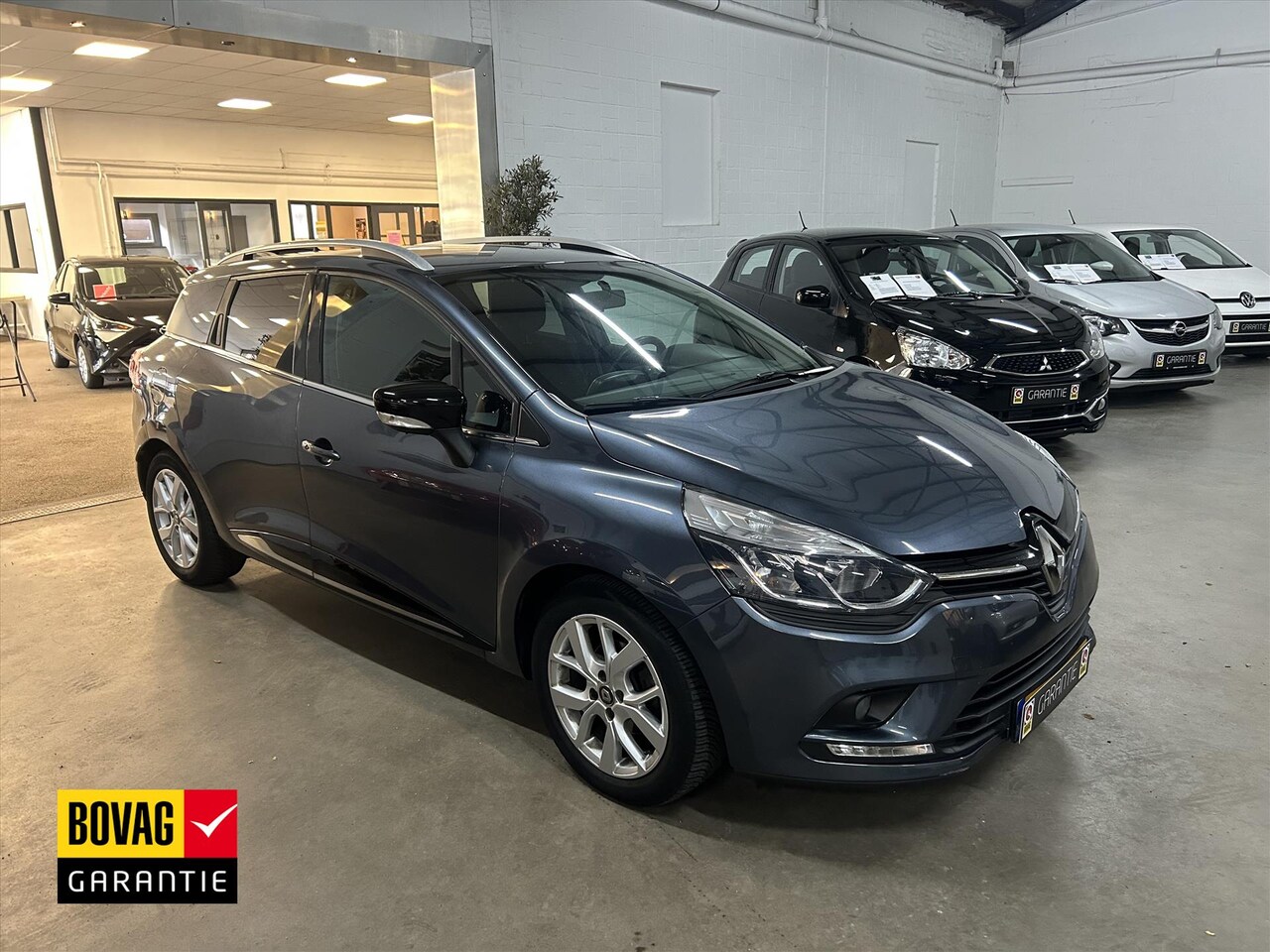 Renault Clio Estate - TCe 90pk Limited / AIRCO / NAVI / LMV - AutoWereld.nl