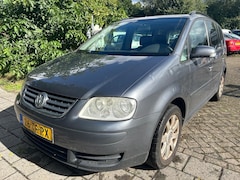 Volkswagen Touran - 1.6-16V FSI Trendline