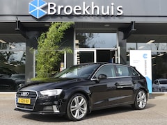 Audi A3 Sportback - 35 TFSI Advance Sport Automaat | 18''LMV | STOELVERWARMING | PARKEERSENSOREN |