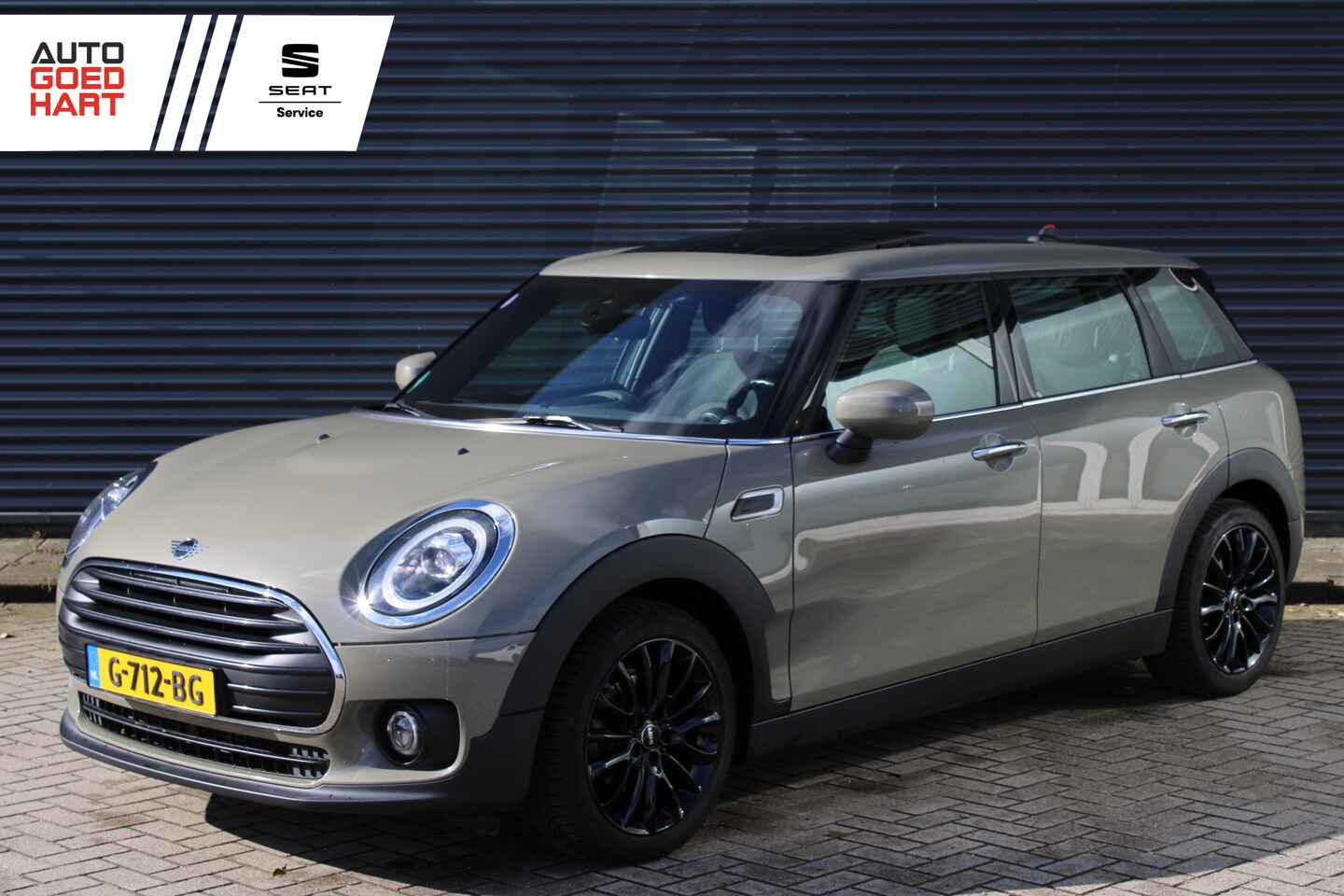 MINI Clubman - Mini 1.5 One Panoramadak Full-Led Navigatie PDC - AutoWereld.nl