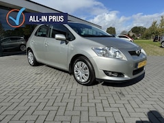 Toyota Auris - 1.4-16V Sol